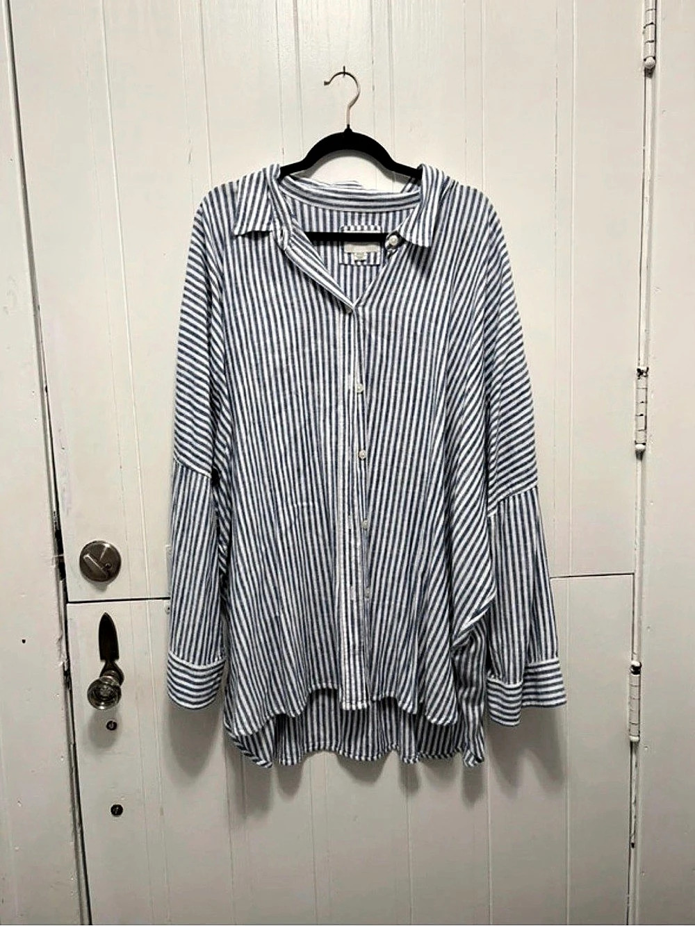 American Eagle Striped Button Down Top in Blue & White